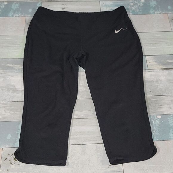 Nike Fit Dry Black Fit Capris sz Small - Picture 1 of 5